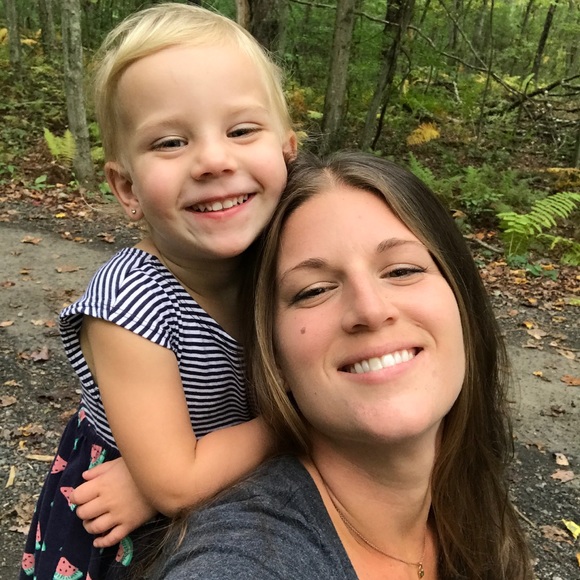 Meet your Posher, Jessica - Picture 1 of 1